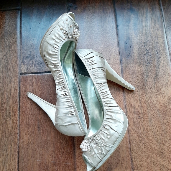 EUC HAZEL STILETTO HEELS - Picture 11 of 14